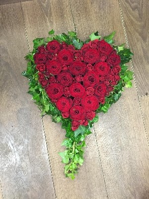 Rose and Ivy Heart