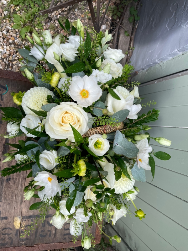 White Sympathy Basket