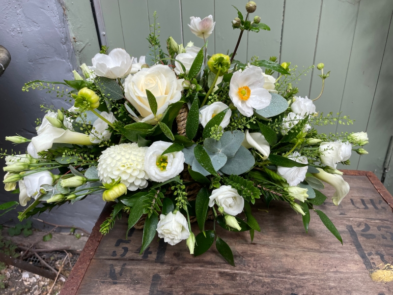 White Sympathy Basket